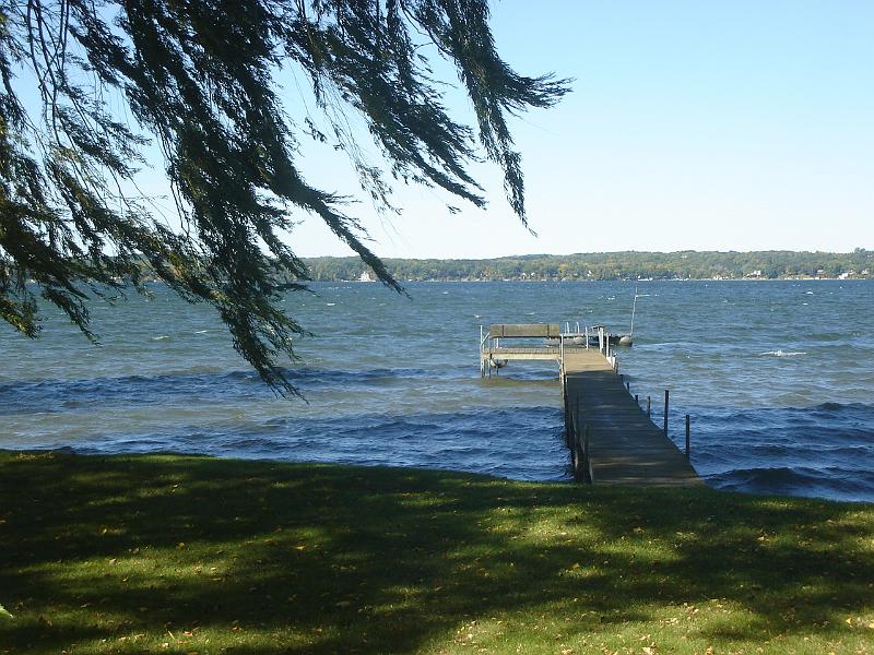 DSC00385.JPG - Green Lake from Wendell and Helen's back yard. 9 October 2008