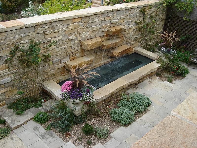 DSC00453.JPG - Overlooking a small courtyard, Olbrich Gardens, Madison 13 October 2008