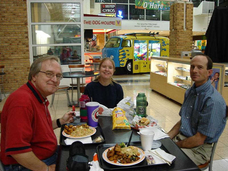DSC00485.JPG - Bill, Gretchen, and Matt enjoy dinner at an Oasis just outside O'Hare. 3 November 2008