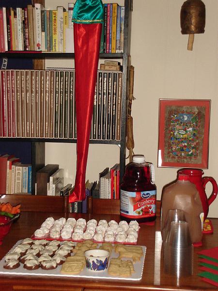 DSC00700.JPG - Home made by Judy cookies for the Open House. 30 December 2008