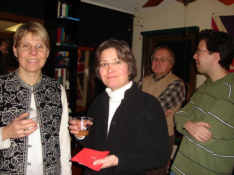 DSC00720.JPG - Lonnie, Janet, Bill, Greg. 30 December 2008