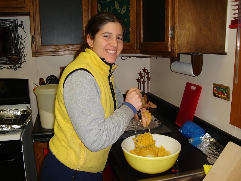DSC00801.JPG - Brenda making dough of pumpkin and potatoes for bread for dinner. 3 January 2009