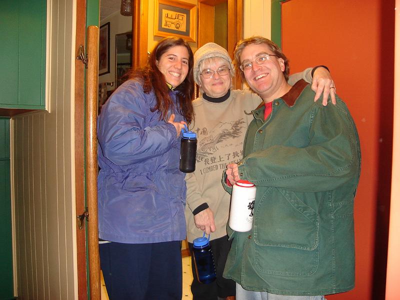 DSC00817.JPG - Brenda, Judy, and Andrew saying goodbye on late Thursday afternoon, 8 January 2009.  They left then to try to avoid another ice and snow storm barrelling down on Southern Wisconsin.  They were successful.8 January 2009