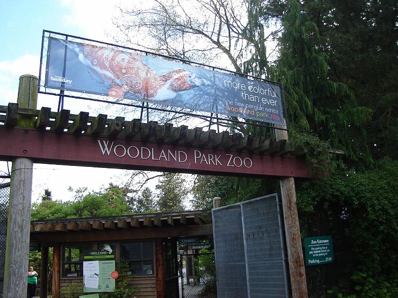 DSC00938.JPG - The Woodland Park Zoo in Seattle.  We did not go in. 2 May 2009